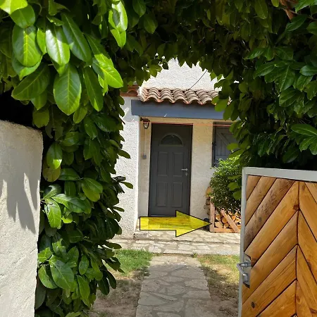 Parentale Avec Piscine Privee Homestay *